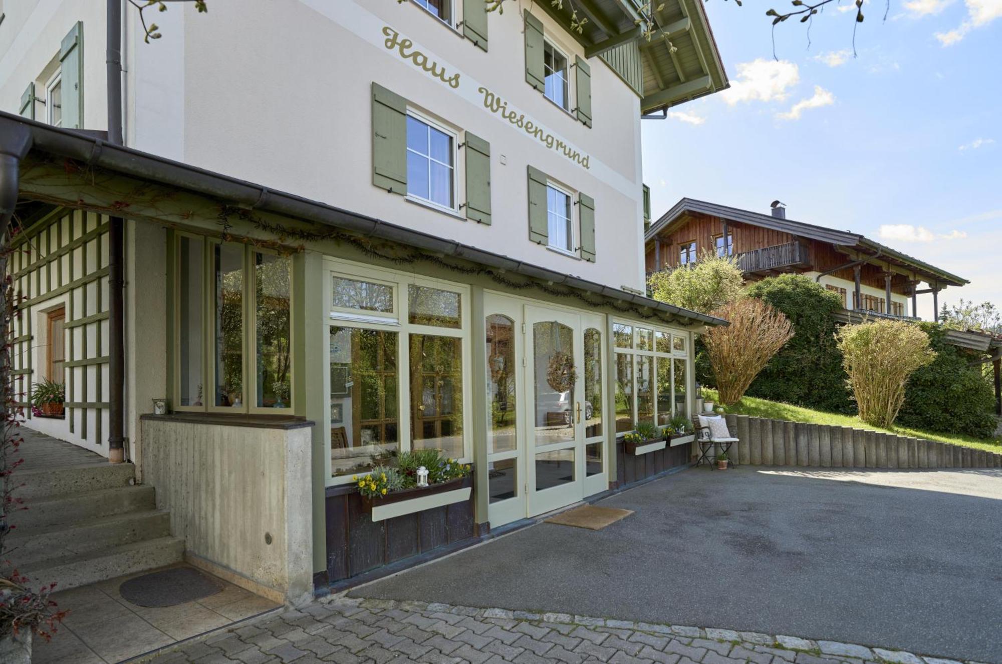 Haus Wiesengrund เฟราเออเนา ภายนอก รูปภาพ